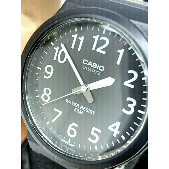 Casio Men's Watch MW240-1B Analog Quartz Black Dial 40mm Rubber Band 1330 - Picture 1 of 13